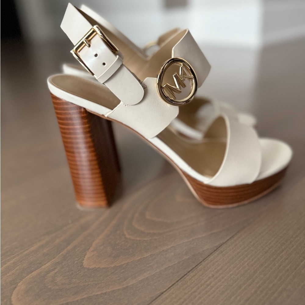 Michael Kors Summer Leather Platform Sandal